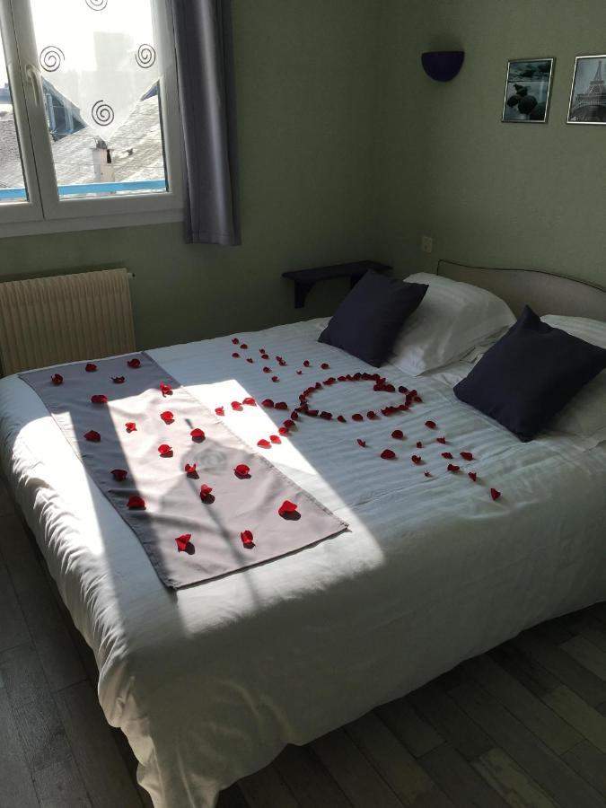 Hotel Le Flaubert Fougères Екстериор снимка