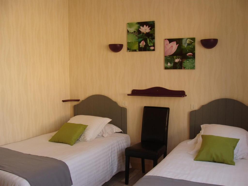 Hotel Le Flaubert Fougères Стая снимка