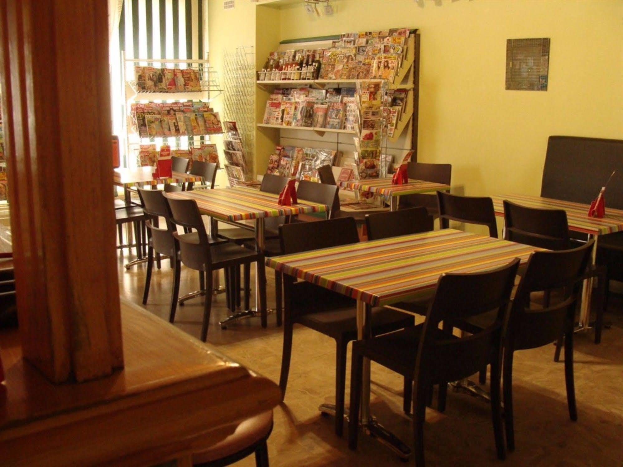 Hotel Le Flaubert Fougères Екстериор снимка