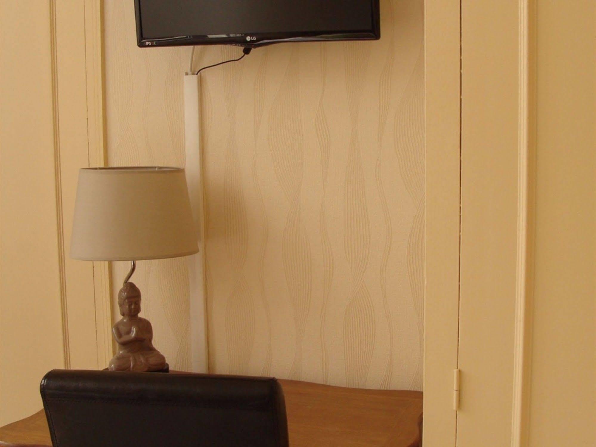 Hotel Le Flaubert Fougères Екстериор снимка