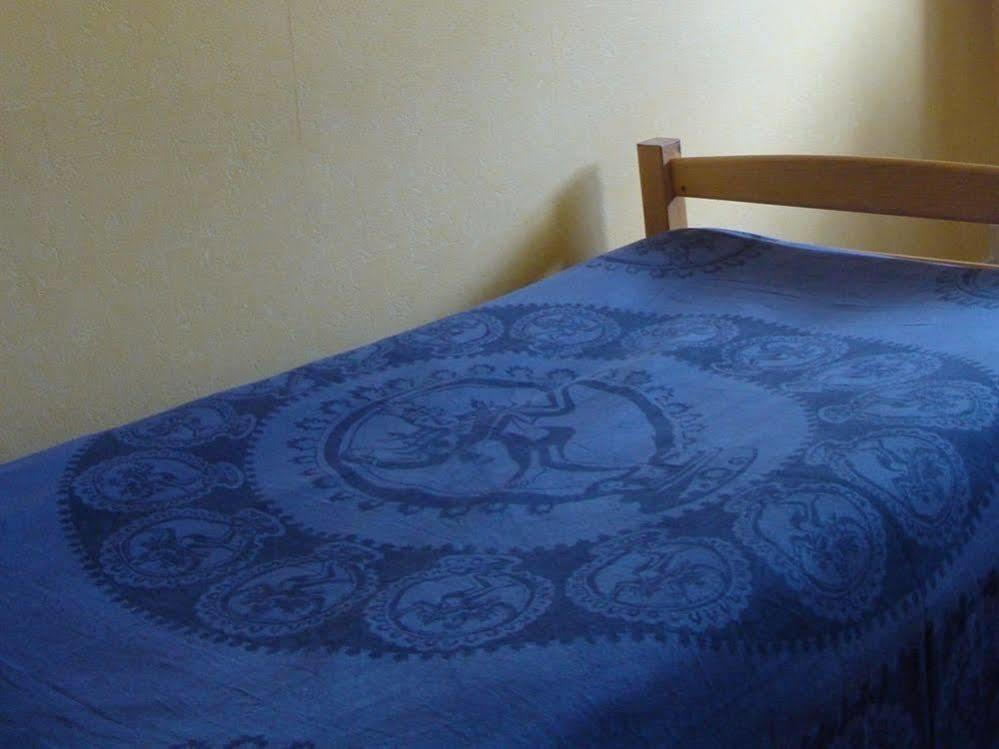 Hotel Le Flaubert Fougères Екстериор снимка